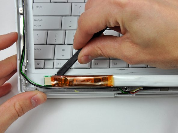 iBook G3 12" Display Inverter Replacement: step 19, image 1 of 2