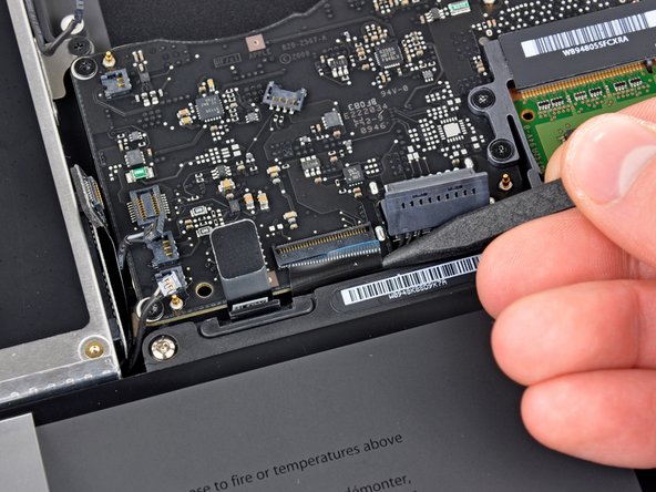 MacBook Unibody Model A1342 Heat Sink Replacement: step 14, image 2 of 2