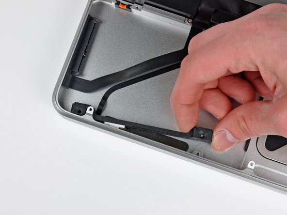 MacBook Pro 15" Unibody Mid 2009 Upper Case Replacement: step 33, image 1 of 1