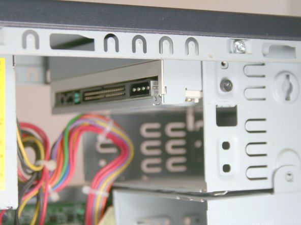 Removing the HP Compaq dx2000MT Optical (CD) Drive: step 5, image 3 of 3