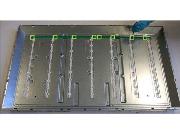 Polaroid P50LED14 TV set, Removal of Backlights (LED): step 7, image 2 of 3