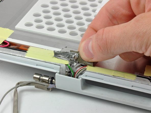 iBook G3 12" Inverter/AirPort Cables Replacement: step 53, image 1 of 1