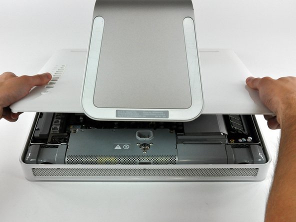 iMac G5 17" Model A1058 Inverter Replacement: step 2, image 2 of 3