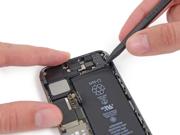 iPhone 5s Battery Replacement: step 20, image 1 of 3