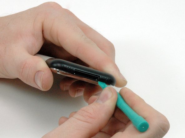 iPhone 1st Generation Antenna Cover Replacement: step 5, image 1 of 1