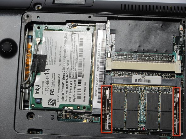 Sony Vaio VGN-S260 RAM Replacement: step 5, image 1 of 3