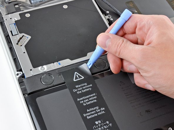 MacBook Pro 17" Unibody Upper Case Replacement: step 32, image 1 of 2