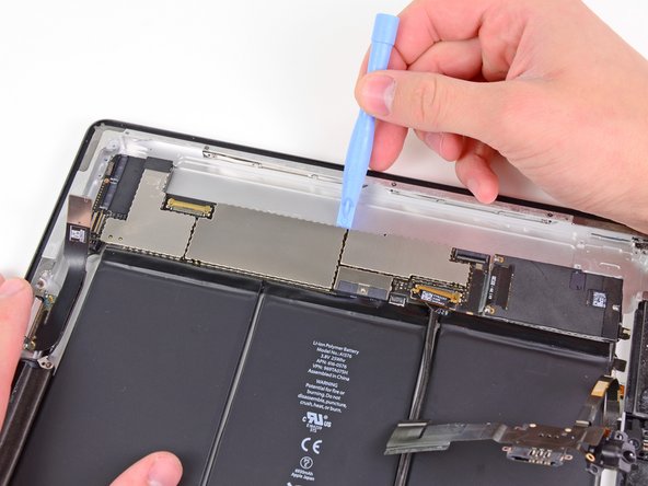 iPad 2 GSM Speaker Assembly Replacement: step 48, image 1 of 1