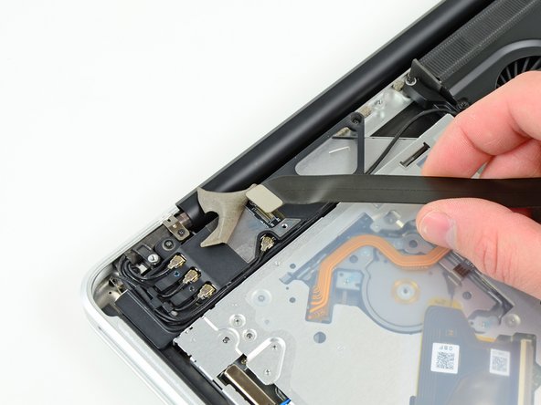 MacBook Pro 15" Unibody Early 2011 AirPort/Bluetooth Cable Replacement: step 7, image 2 of 2