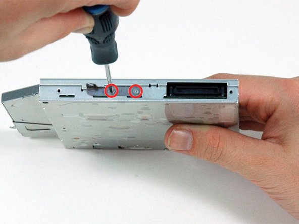 MacBook Pro 17" Models A1151 A1212 A1229 and A1261 Optical Drive Replacement: step 16, image 1 of 1