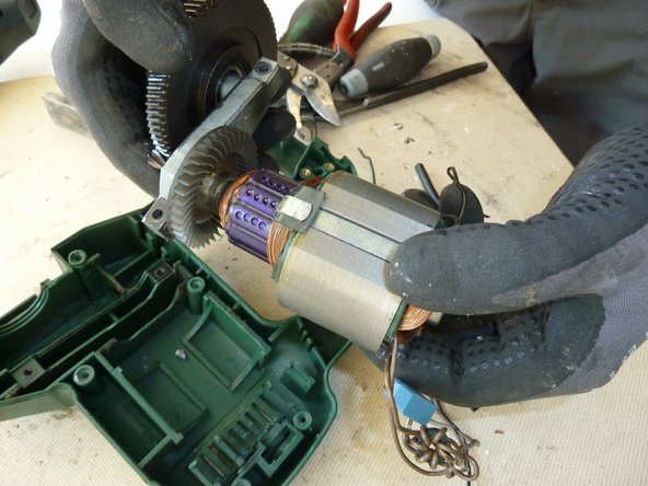 Hedge Trimmer: step 13, image 1 of 2