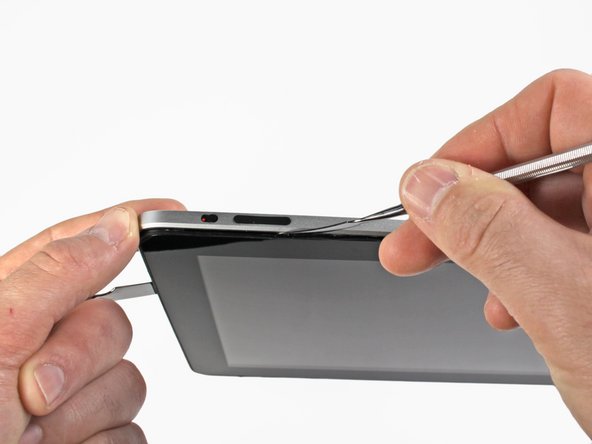 iPad Wi-Fi Ambient Light Sensor Replacement: step 3, image 1 of 2