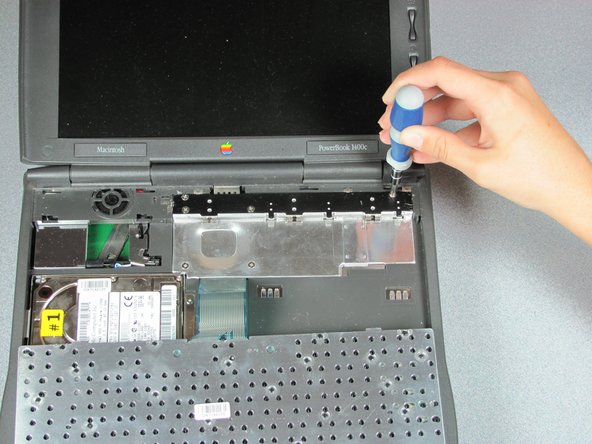 Macintosh PowerBook 1400 Series RAM Replacement: step 14, image 1 of 1