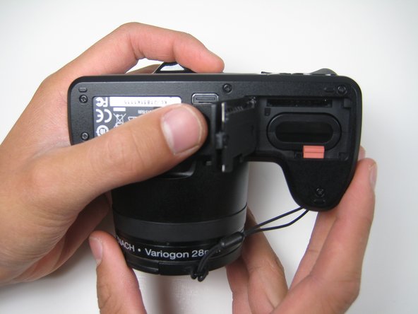 Kodak EasyShare Z1015 IS Battery Replacement, Kodak EasyShare Z1015 IS Battery Replacement: step 1, image 2 of 2