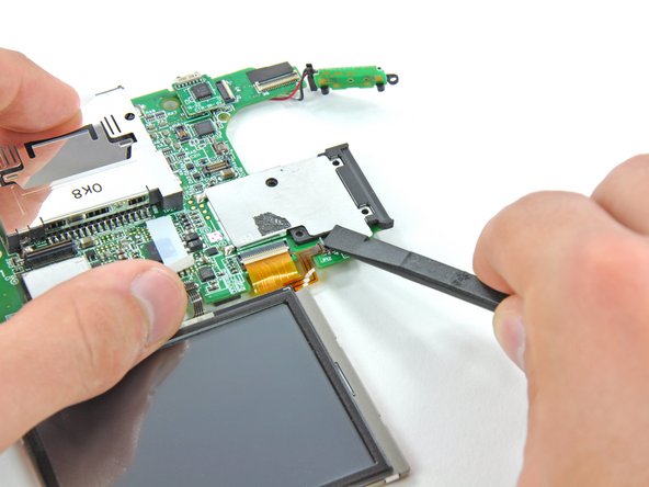 Nintendo 3DS Motherboard Replacement: step 23, image 2 of 3