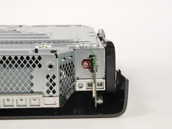 Xbox 360 S Optical Drive Replacement: step 38, image 1 of 3