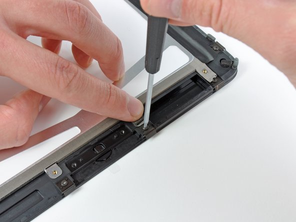 iPad Wi-Fi Display Frame Replacement: step 23, image 1 of 3
