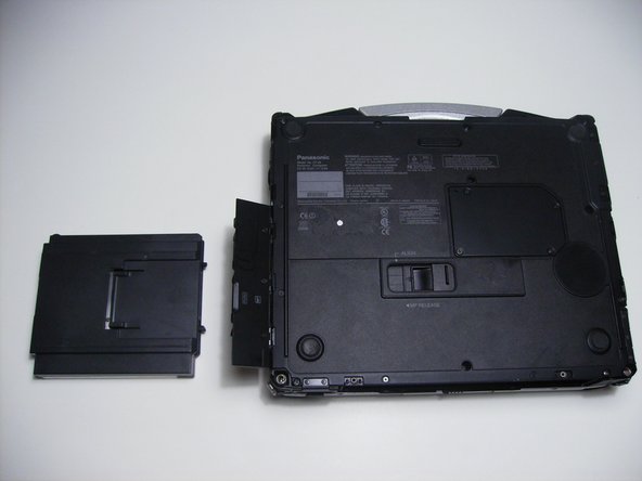 Panasonic Toughbook CF-29 Back Cover Replacement: step 5, image 2 of 2