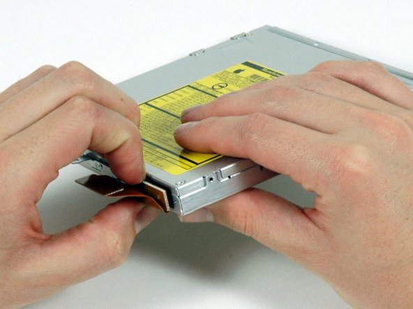 MacBook Pro 17" Models A1151 A1212 A1229 and A1261 Optical Drive Replacement: step 15, image 1 of 1