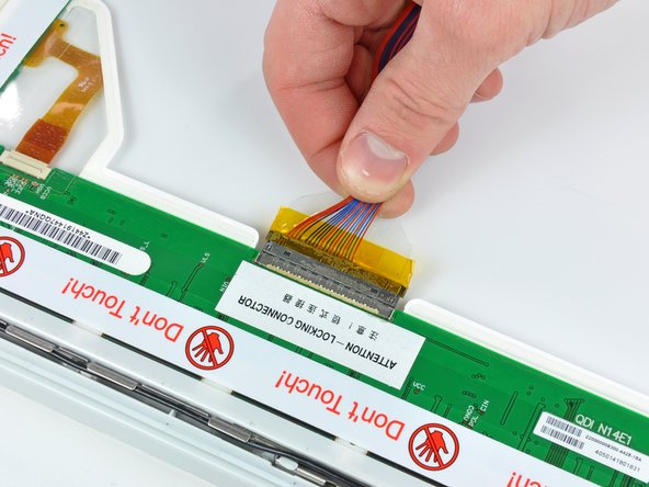 iBook G4 14" 933 MHz-1.33 GHz LCD Replacement: step 14, image 1 of 1