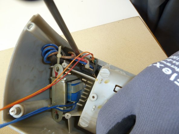 Radio CD Recorder: step 5, image 2 of 3