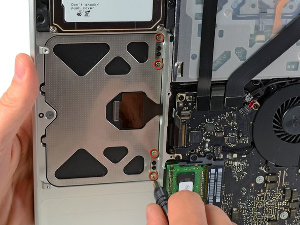 MacBook Pro 13" Unibody Mid 2009 Trackpad Replacement: step 11, image 1 of 2