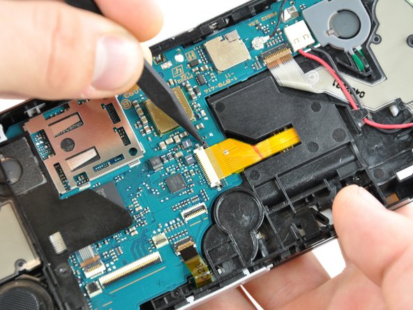 PSP 300xc UMD Drive Replacement: step 17, image 2 of 3