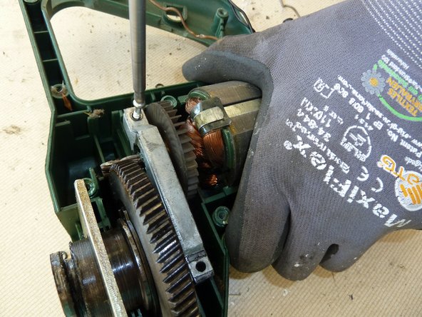 Hedge Trimmer: step 12, image 1 of 1