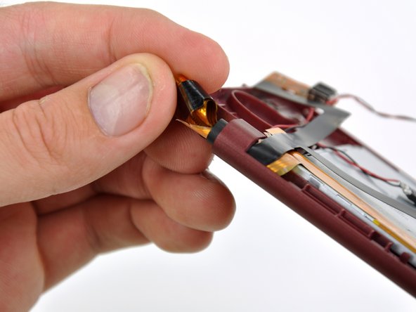 Nintendo DSi XL Hinges Replacement: step 36, image 1 of 2