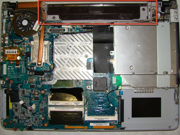 Sony Vaio PCG-7A2L LCD Screen Replacement: step 13, image 1 of 2