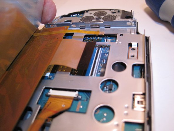 PSP 1000 Speakers Replacement: step 11, image 3 of 3