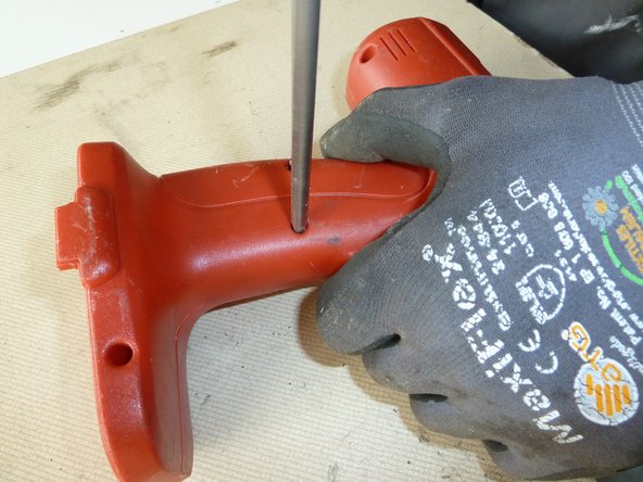 Power Screwdriver (with exchangeable battery pack), Power Screwdriver (with exchangeable battery pack): step 1, image 2 of 3