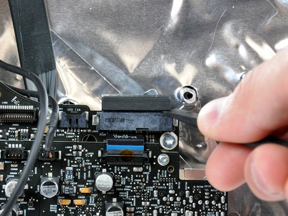 iMac Intel 20" EMC 2266 Heat Sink Replacement: step 16, image 1 of 2