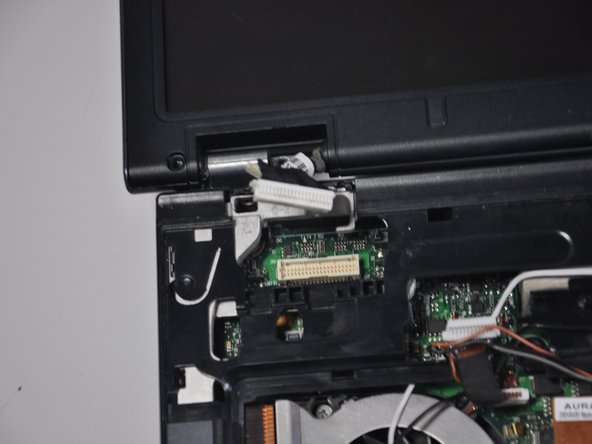 HP Compaq NC6120 Mouse Pad Replacement: step 8, image 3 of 3