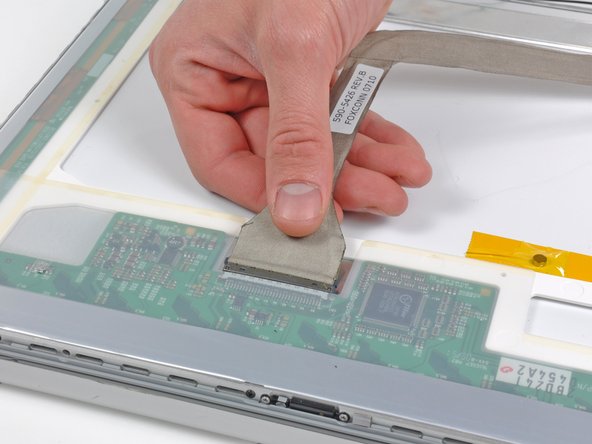 PowerBook G4 Aluminum 17" 1-1.67 GHz LCD Replacement: step 12, image 1 of 1