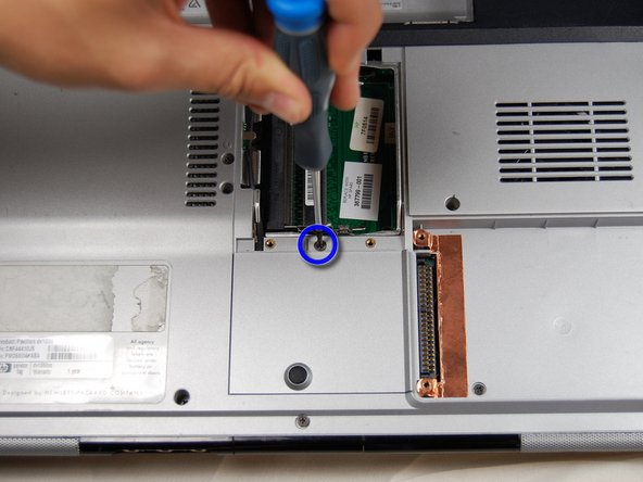 HP Pavilion dv1000 Back Cover Replacement: step 14, image 2 of 3