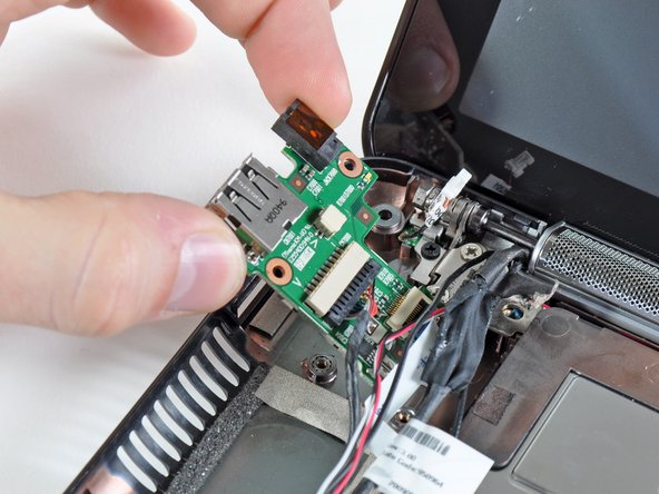 HP Mini 1000 Lower Case Replacement: step 48, image 2 of 2