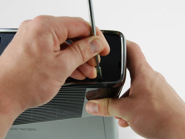 Xbox 360 S Bottom Panel Replacement: step 10, image 1 of 2