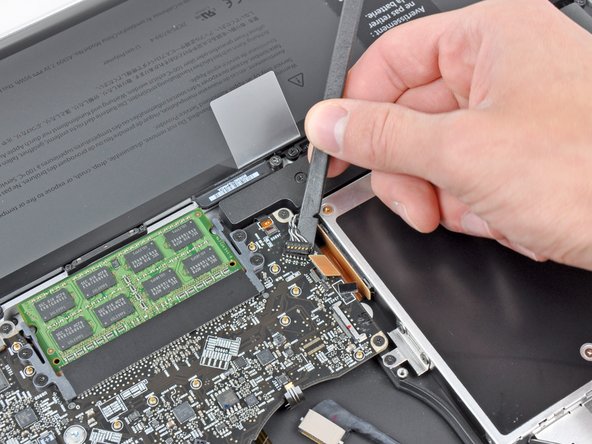 MacBook Pro 17" Unibody Logic Board Replacement: step 13, image 1 of 1