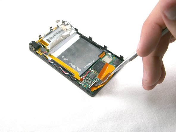 Microsoft Zune 80 Screen Replacement: step 10, image 1 of 1