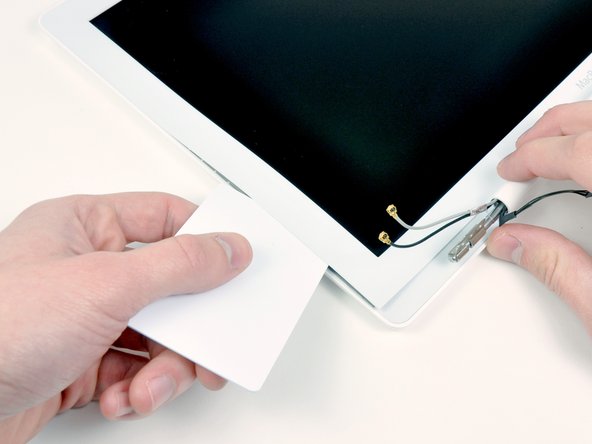 MacBook Core Duo Left Clutch Hinge Replacement: step 35, image 1 of 1