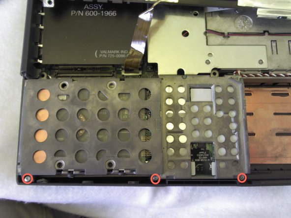 Macintosh Powerbook 5300cs Hard Drive Replacement: step 7, image 1 of 1