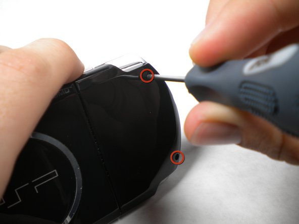 PSP 300xc Trigger Buttons Replacement: step 3, image 2 of 2