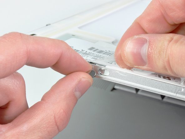 PowerBook G4 Aluminum 15" 1.67 GHz LCD Replacement: step 23, image 1 of 1