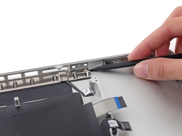 MacBook Pro 15" Unibody Early 2011 Upper Case Replacement: step 44, image 1 of 2