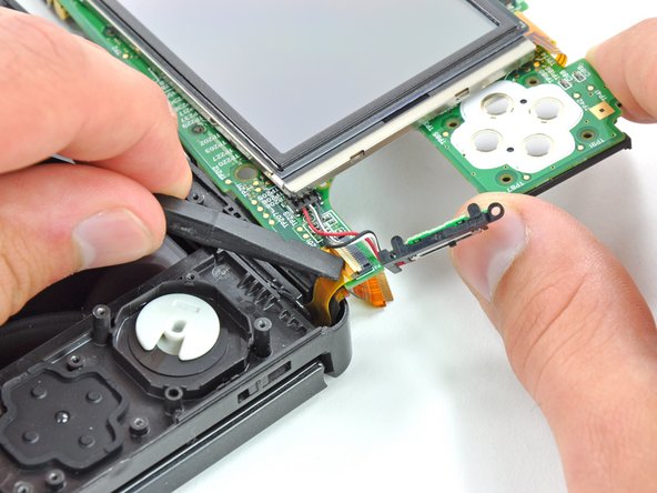 Nintendo 3DS D-pad Replacement: step 19, image 2 of 3