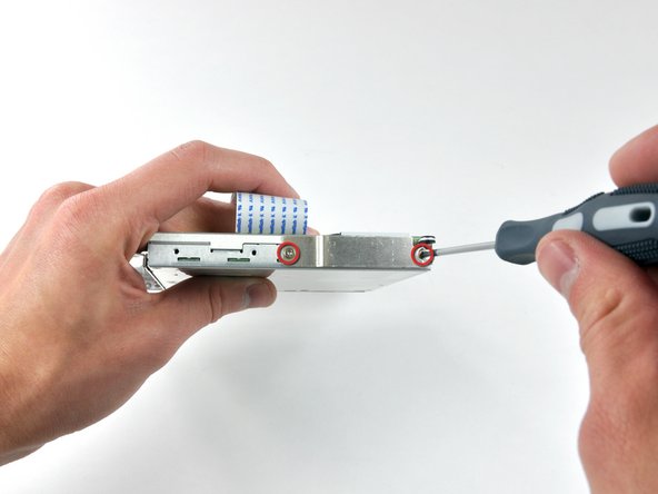 iBook G4 14" 1.42 GHz Optical Drive Replacement: step 37, image 1 of 1