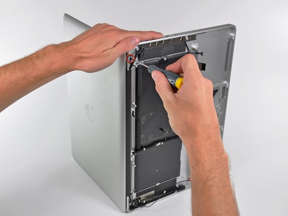 MacBook Pro 15" Unibody Mid 2010 Upper Case Replacement: step 41, image 1 of 1