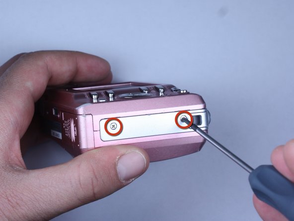 Disassembling Kodak Easyshare C813 Back Cover: step 6, image 3 of 3