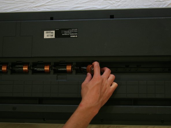 Yamaha YPG-225 Speaker Replacement: step 3, image 1 of 1